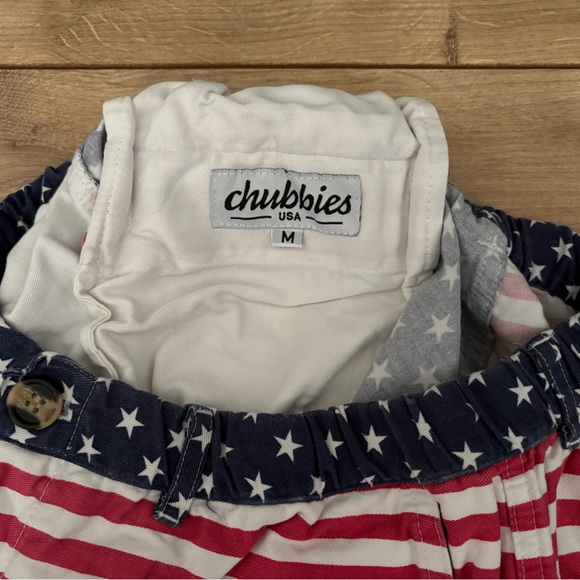 Chubbies 5.5” inseam - Red and Blue Star Stripe Shorts - Picture 3 of 3